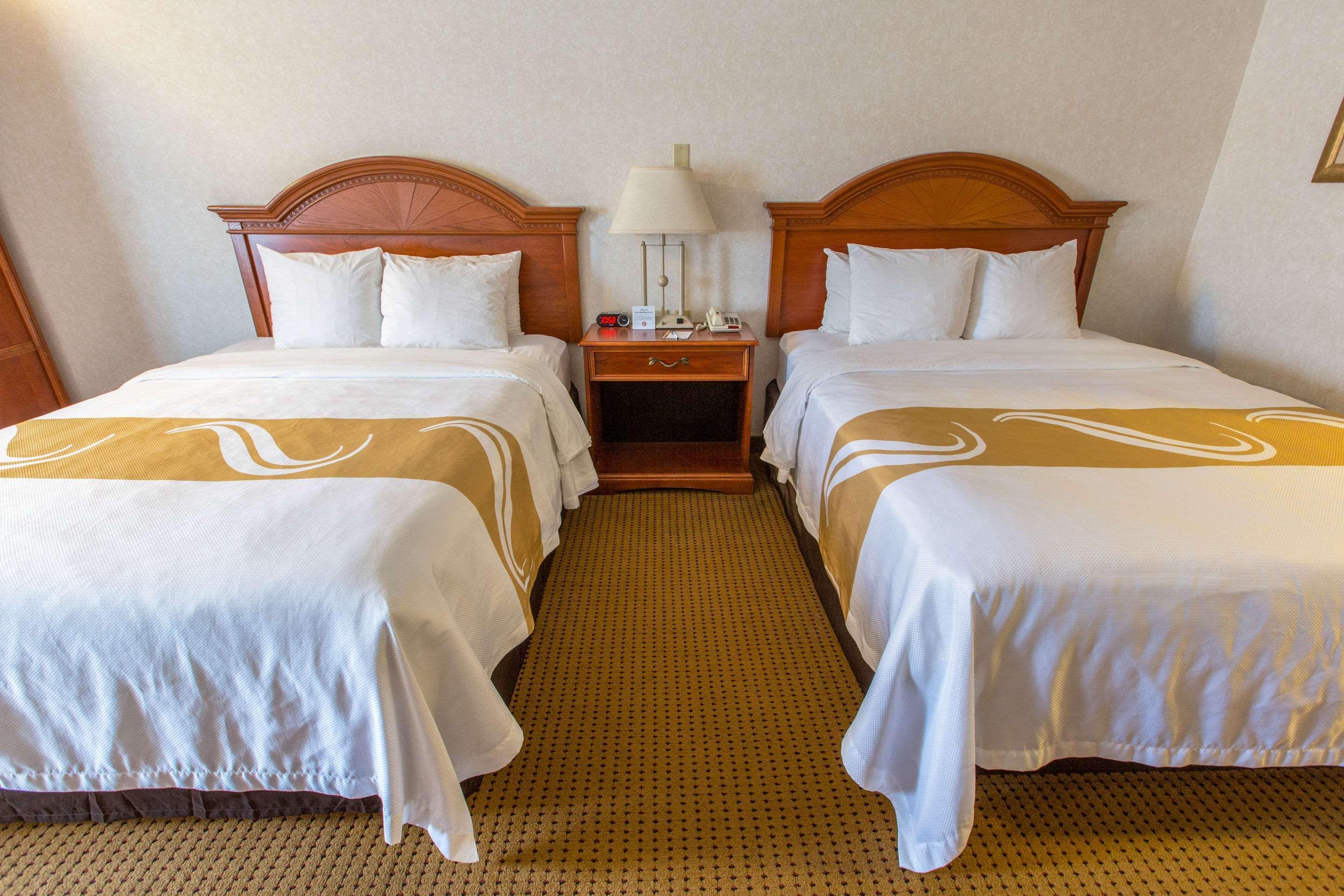 Quality & University Hotel 2*